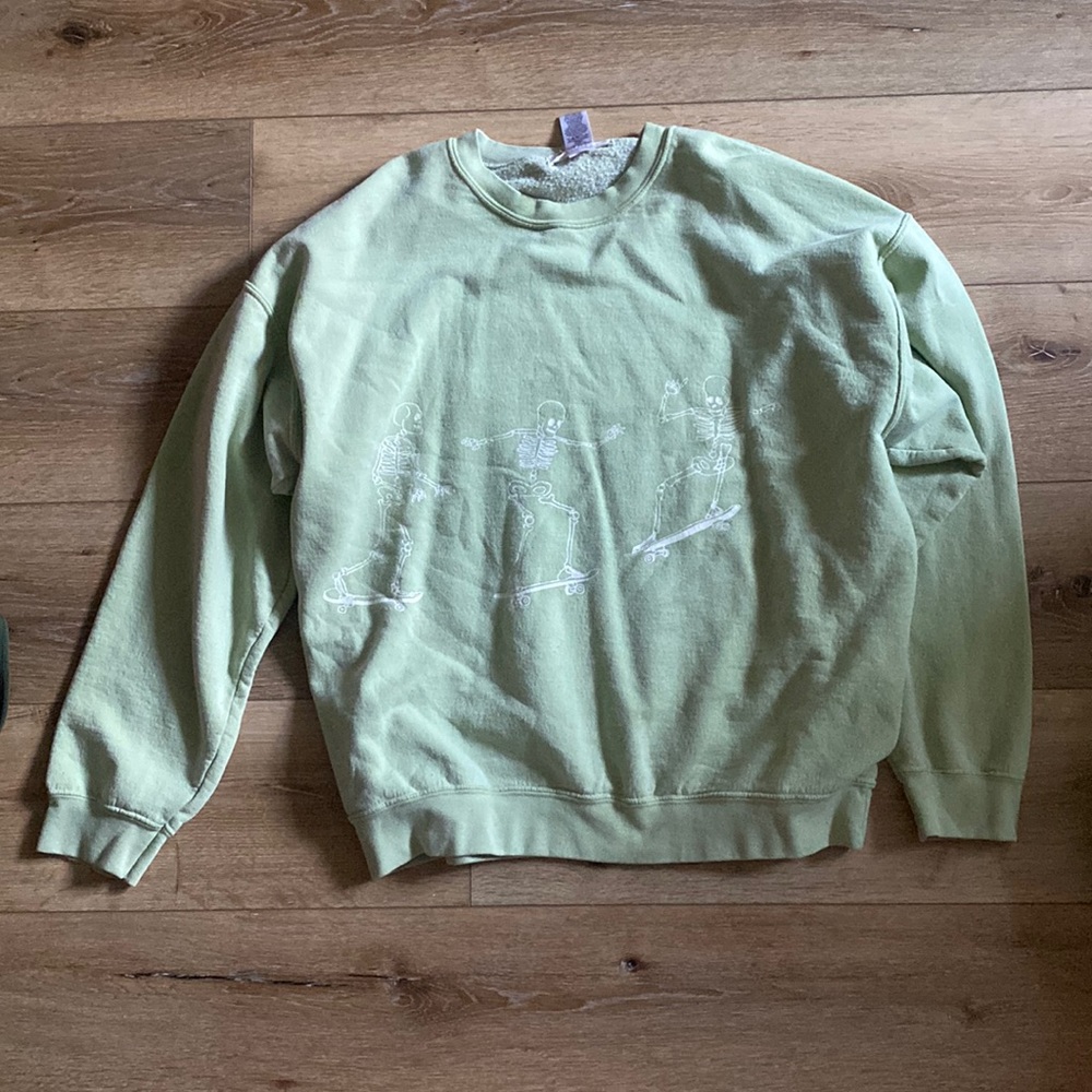 urban outfitter’s skeleton crewneck